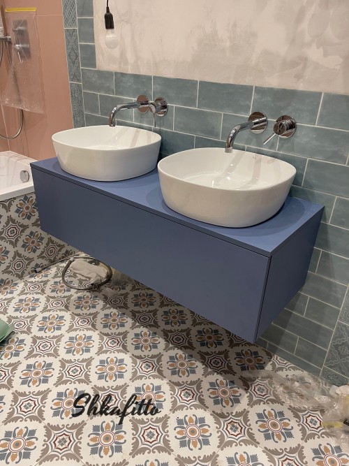 Комплект мебели в ванну