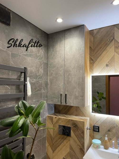 Набор мебели для ванной и туалета.